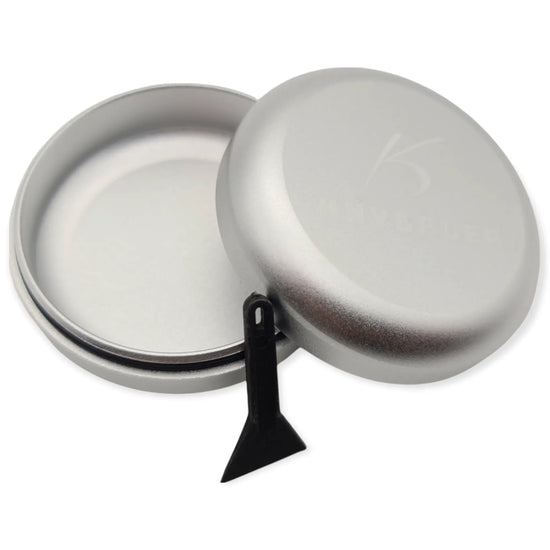 Aufbewahrungsdose / Luftdicht / Wasserdicht / Lichtdicht / Knybbler Cannapuck 1.0 / Metall Dose / ø55x23mm / Pillendose (silber) Knybbler